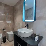 Pensión Luna 3*