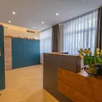 Pensión Luna 3*