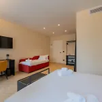 Casa de hóspedes Luna 3*